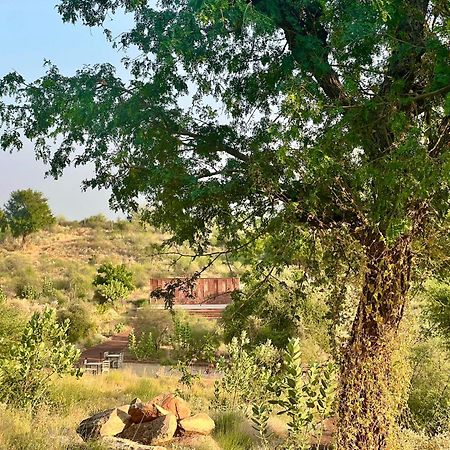 Kaner Retreat - India'S First Desert Botanical Resort Shaitrawa Exterior photo
