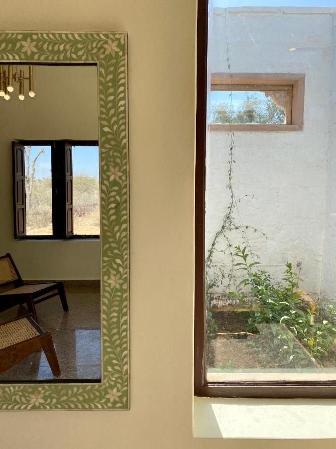 Kaner Retreat - India'S First Desert Botanical Resort Shaitrawa Exterior photo